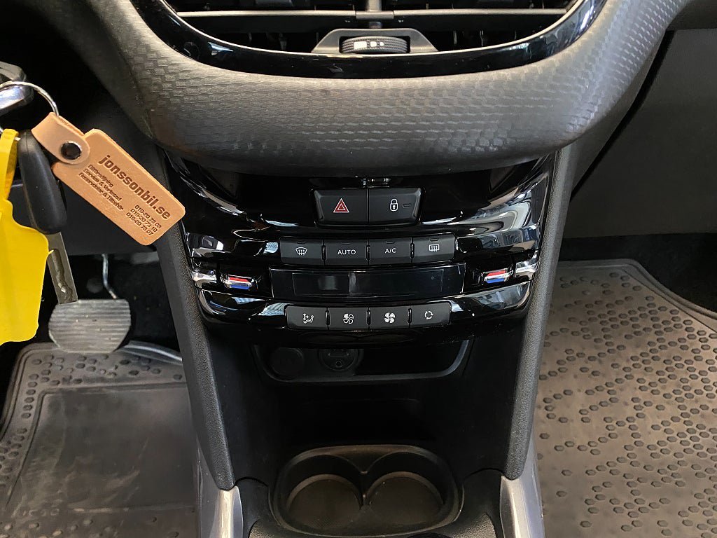 Vehicle Image 40