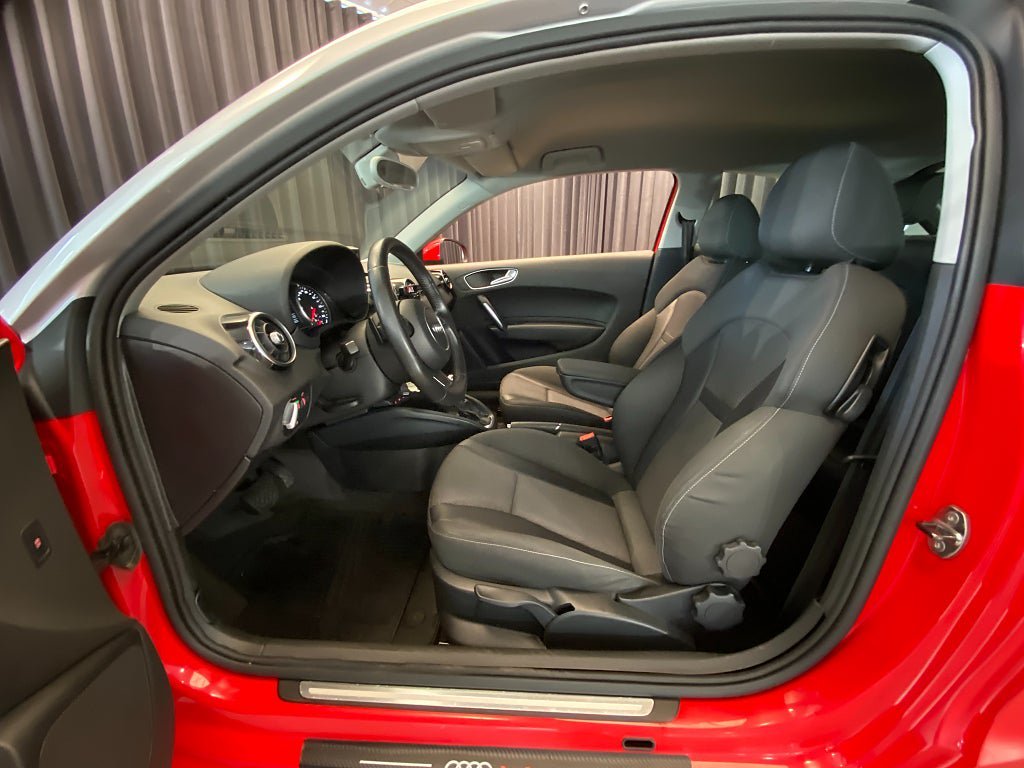 Vehicle Image 46