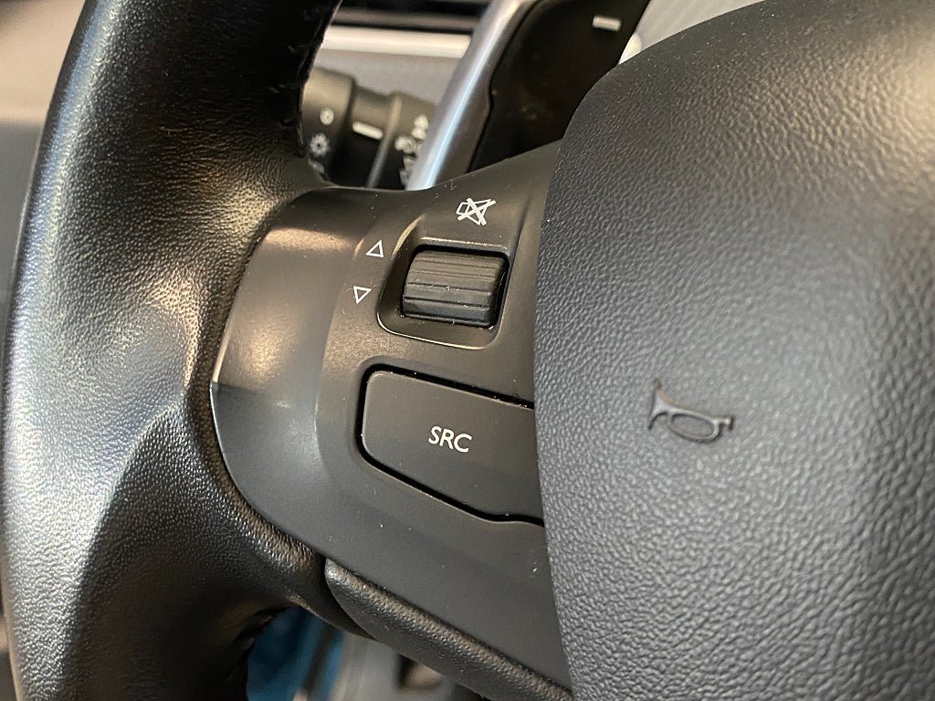 Vehicle Image 50