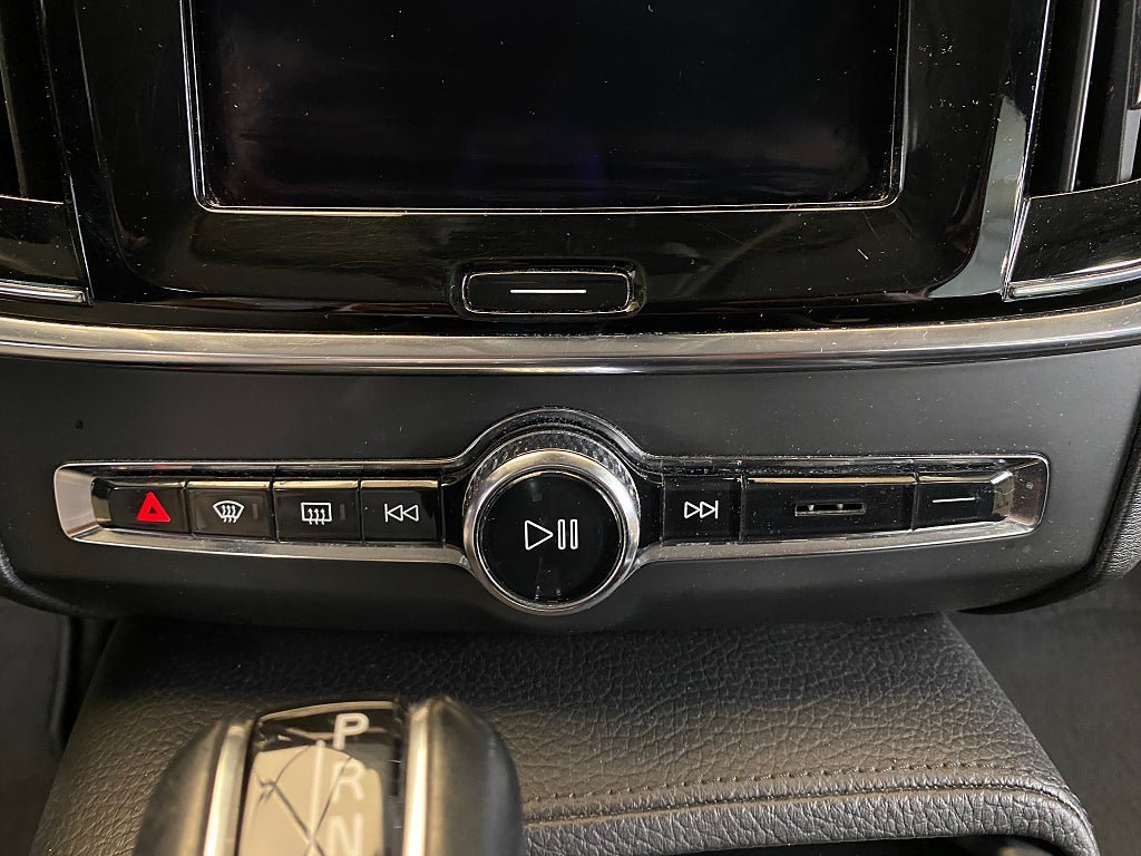 Vehicle Image 52