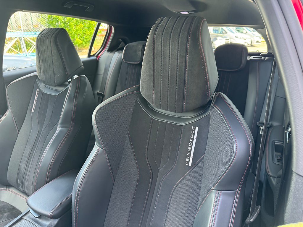 Vehicle Image 15