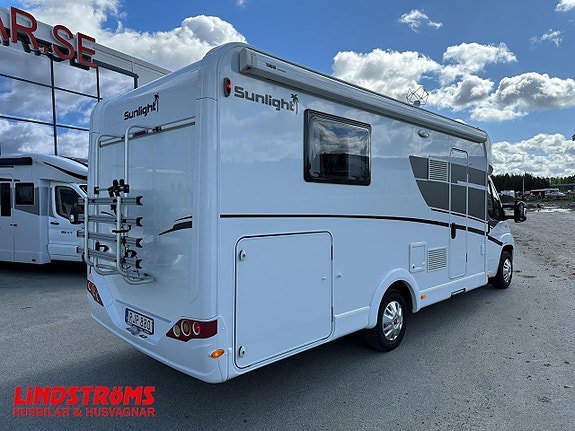 Vehicle Image 27