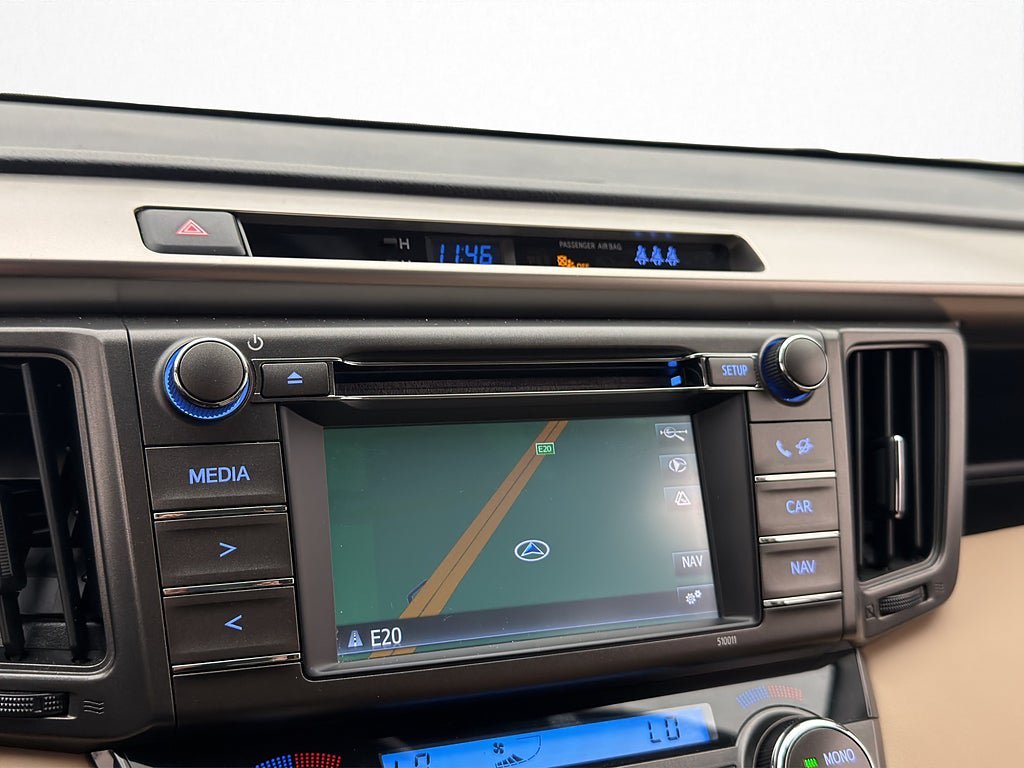 Vehicle Image 19