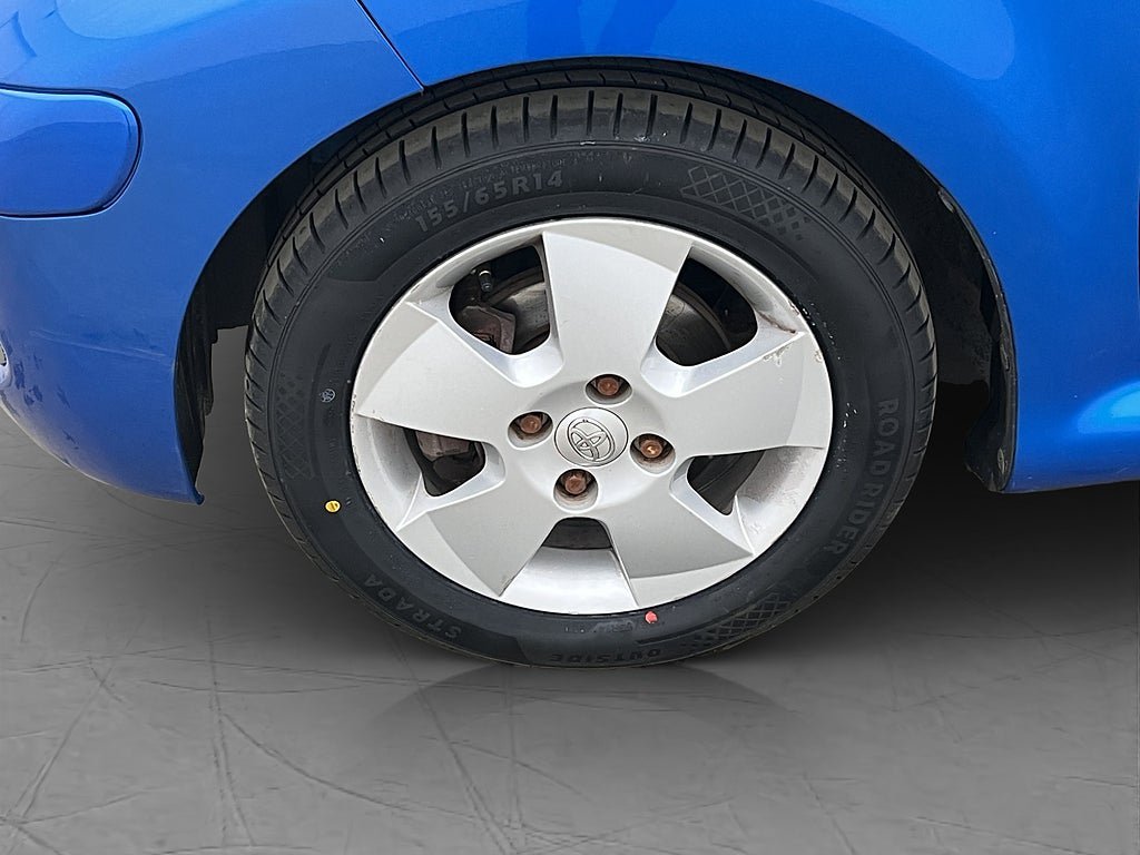 Vehicle Image 21