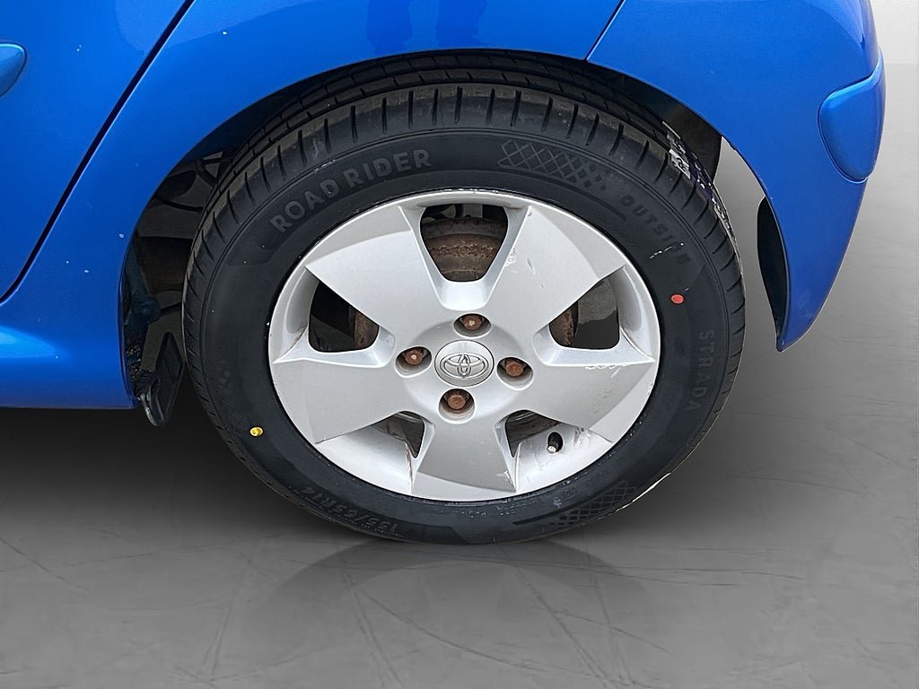 Vehicle Image 22