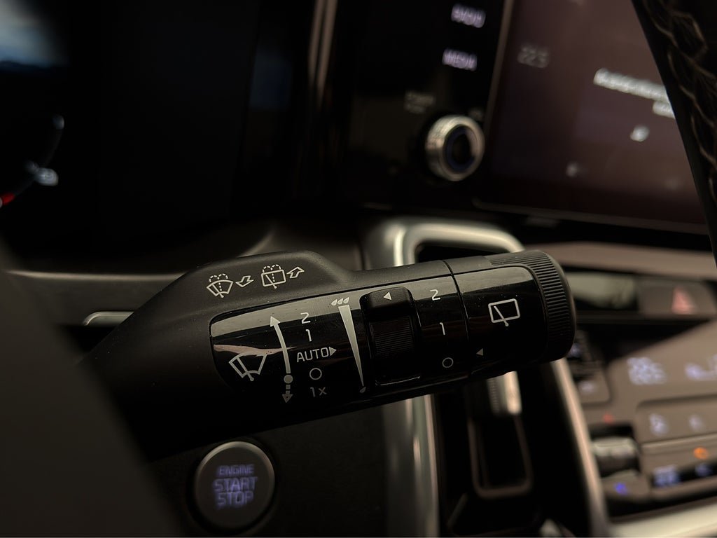 Vehicle Image 35