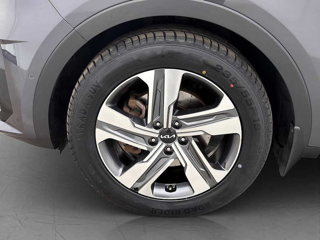 Vehicle Image 36