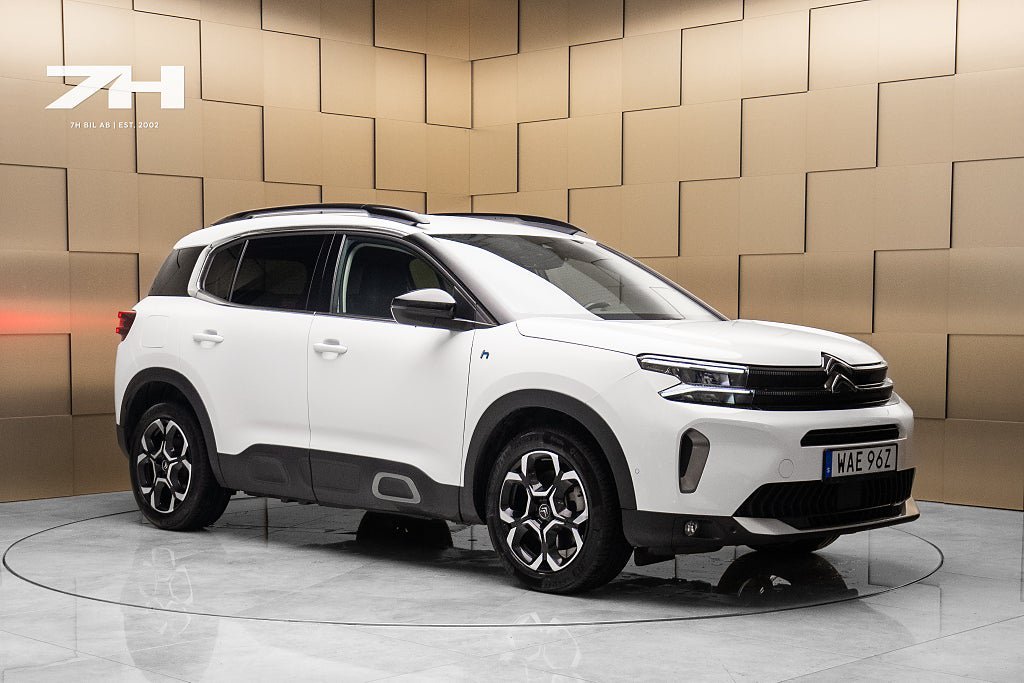 Vehicle Image 7