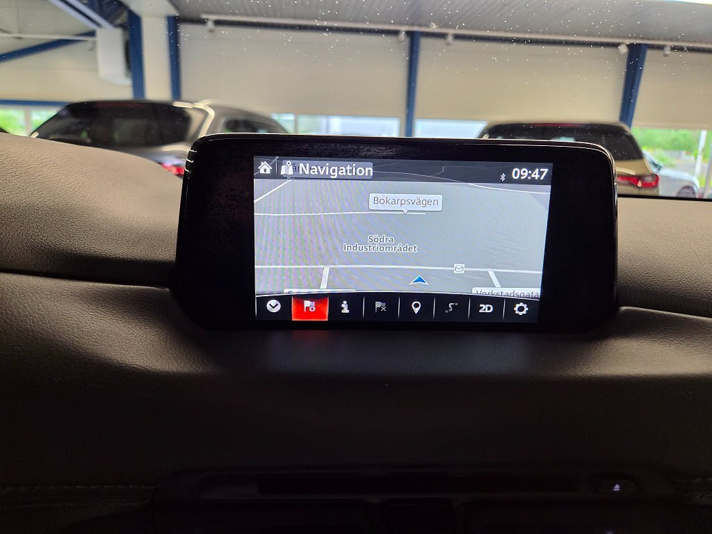 Vehicle Image 11