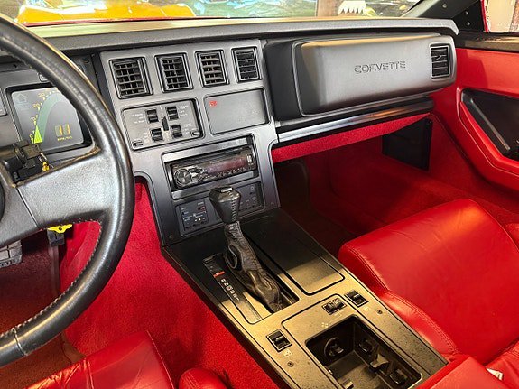 Vehicle Image 24
