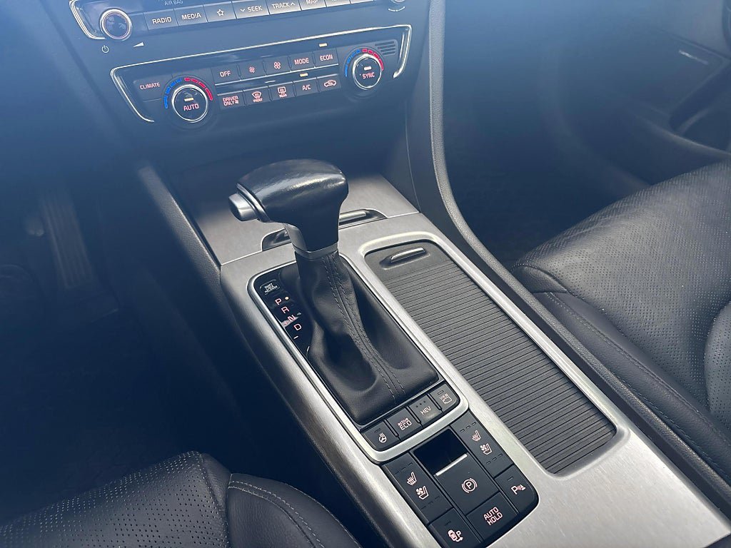 Vehicle Image 13