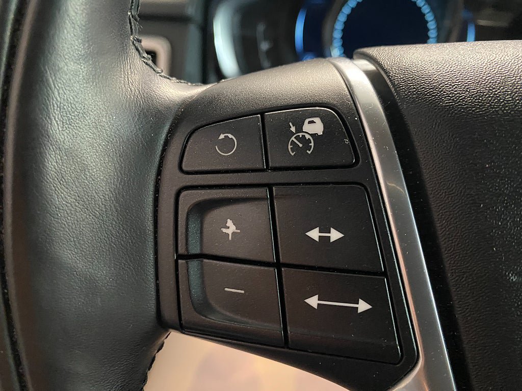 Vehicle Image 24