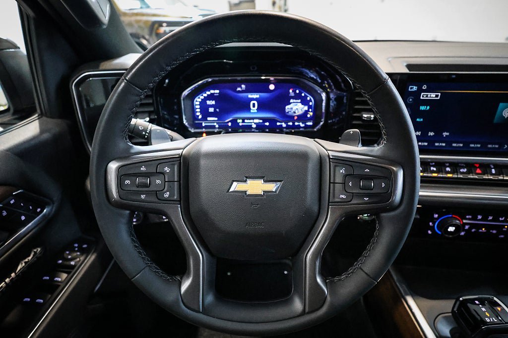 Vehicle Image 17