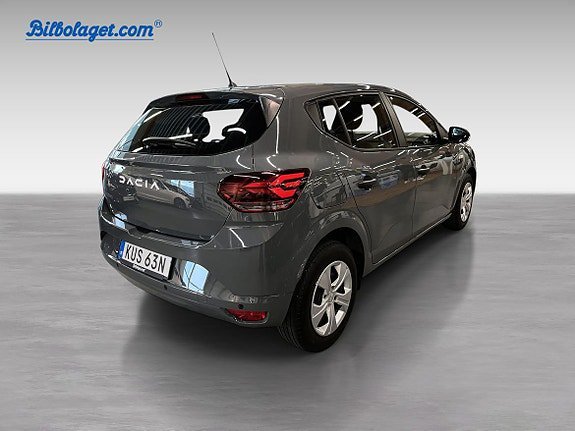 Vehicle Image 5