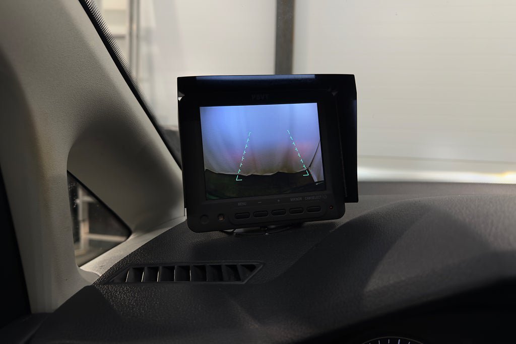 Vehicle Image 9