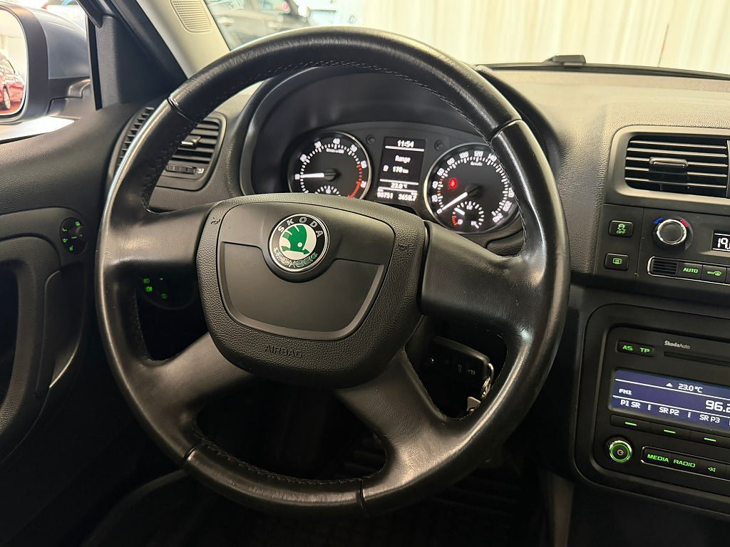 Vehicle Image 14