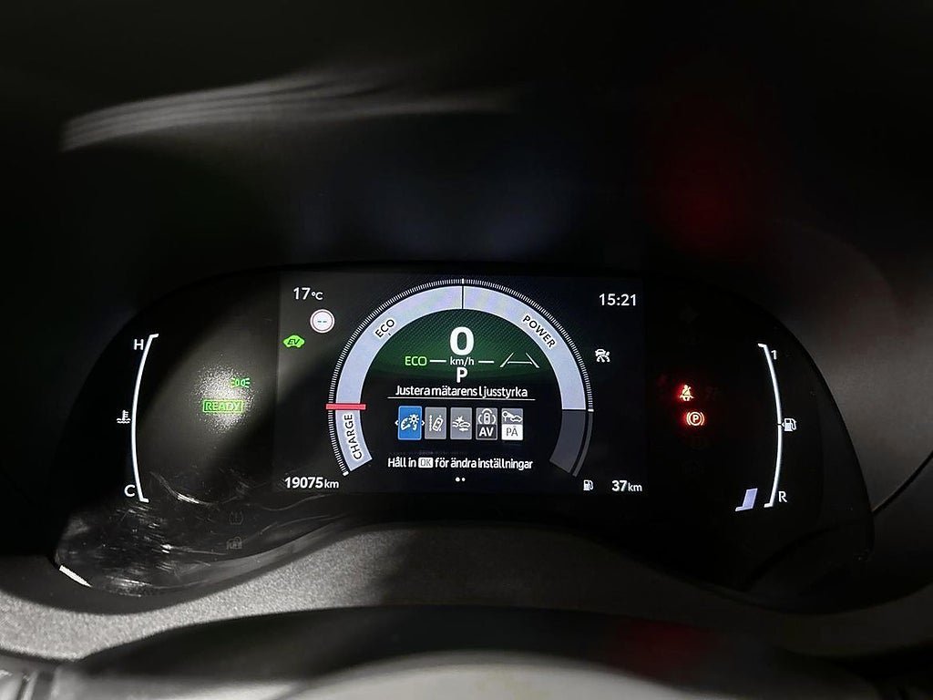 Vehicle Image 15
