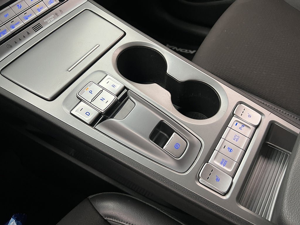 Vehicle Image 23