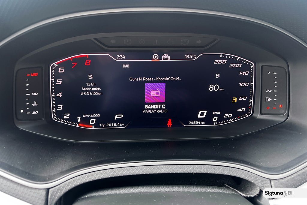 Vehicle Image 16