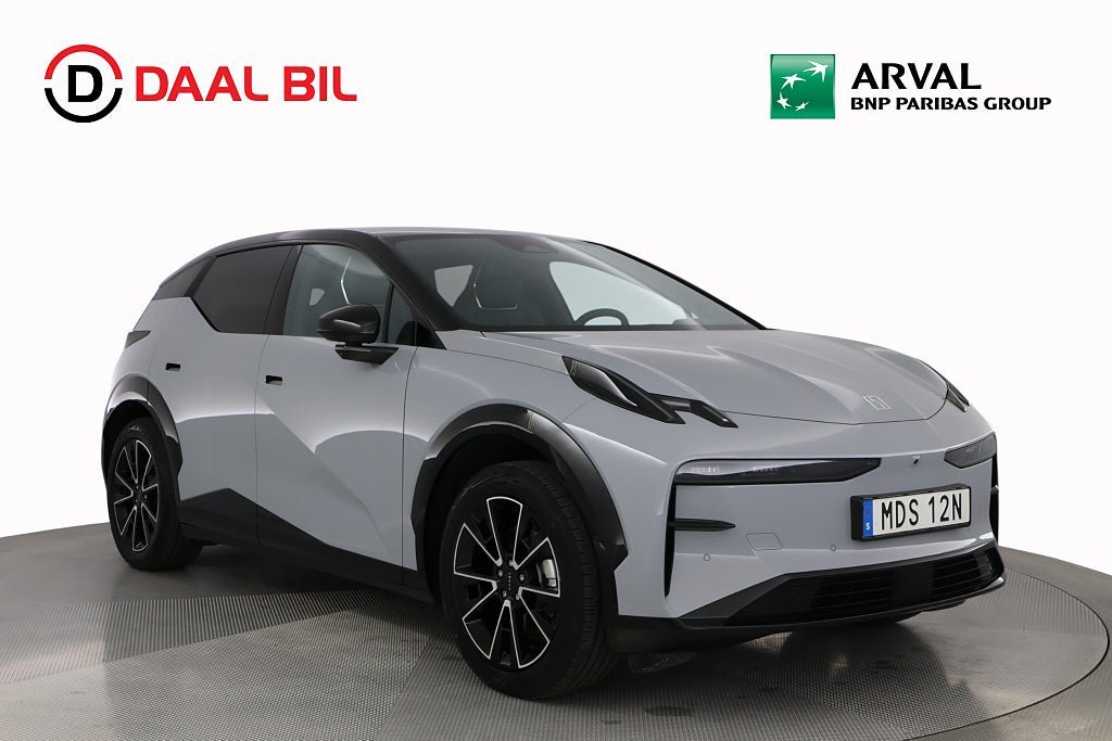 Vehicle Image 4