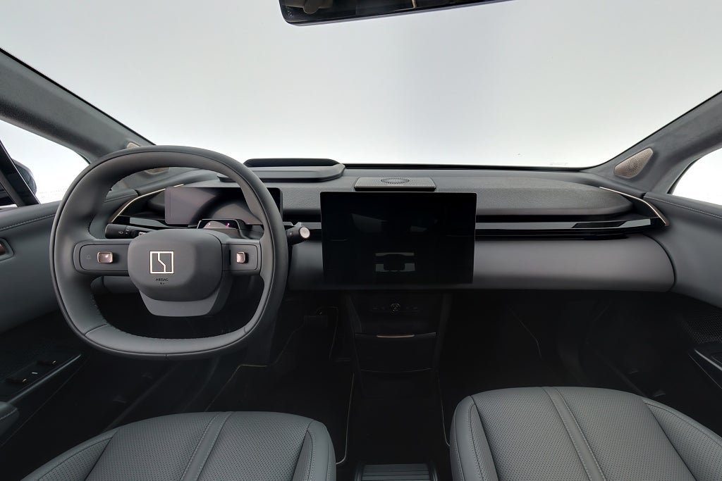 Vehicle Image 14