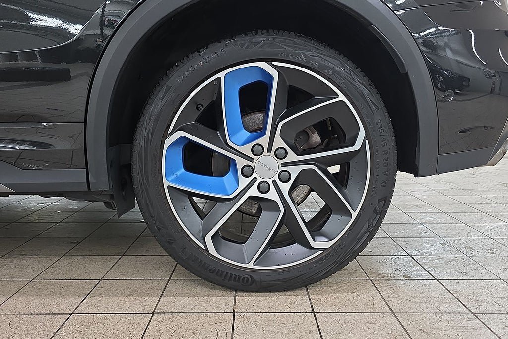 Vehicle Image 22
