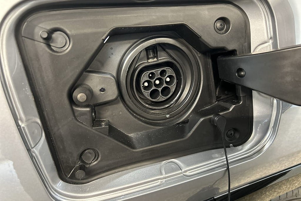 Vehicle Image 12