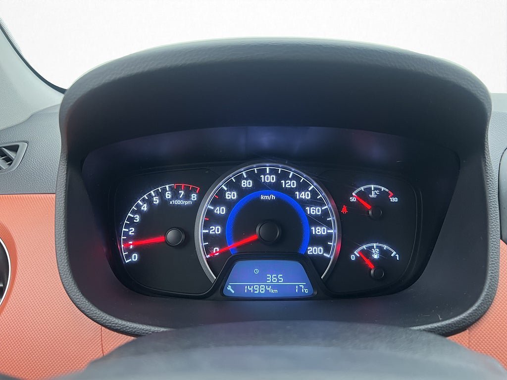 Vehicle Image 15
