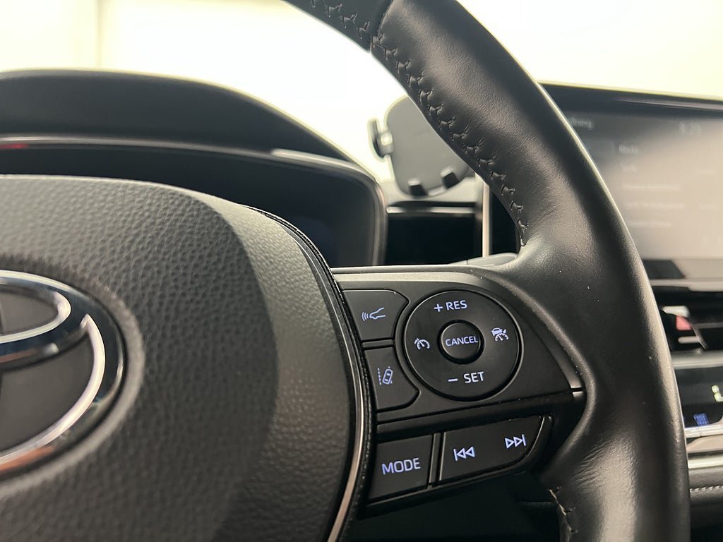 Vehicle Image 17