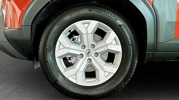 Vehicle Image 9