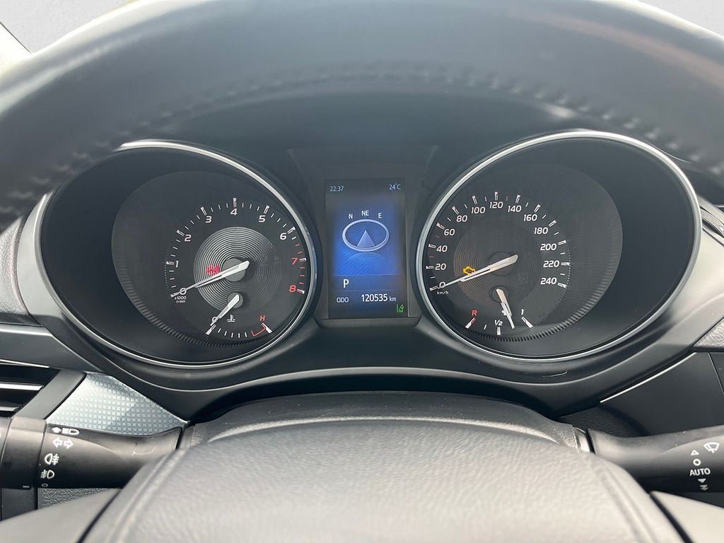 Vehicle Image 11