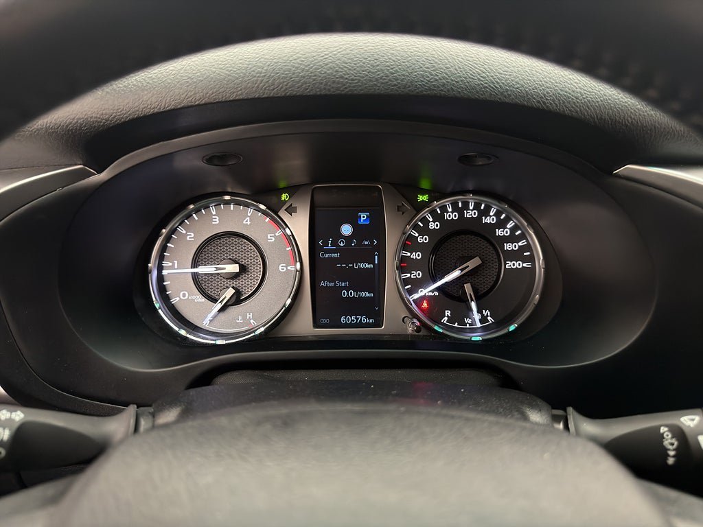 Vehicle Image 18