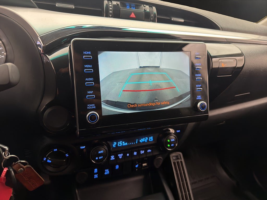 Vehicle Image 21