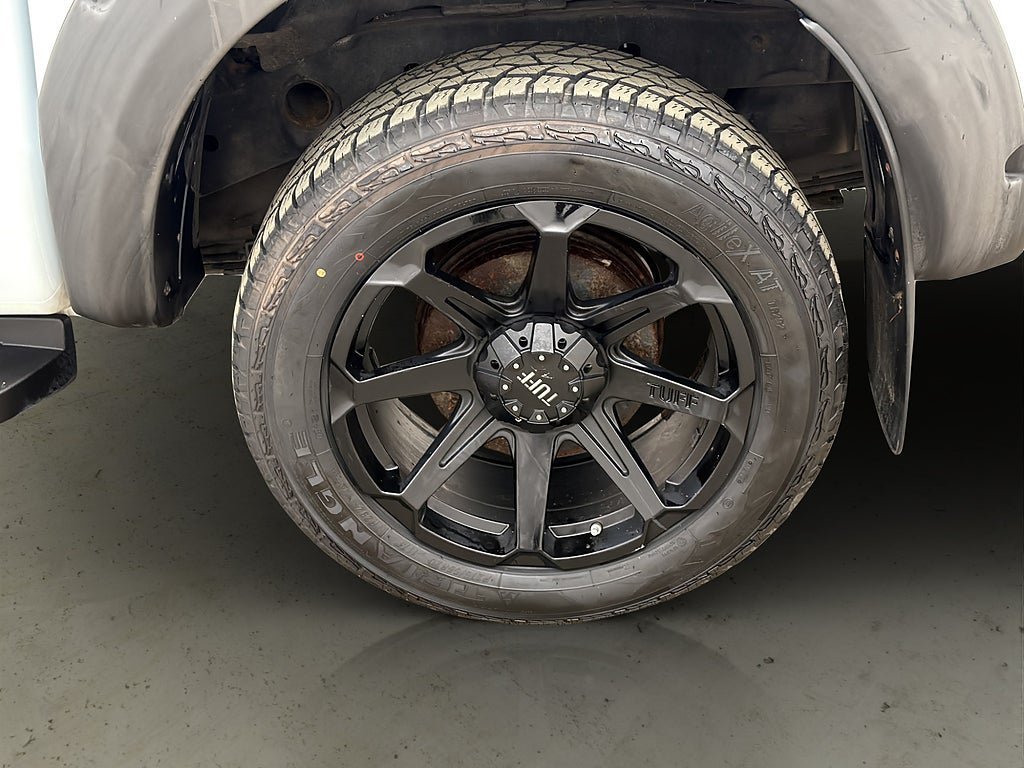 Vehicle Image 30