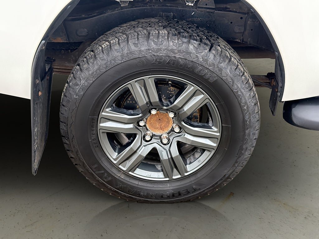 Vehicle Image 30