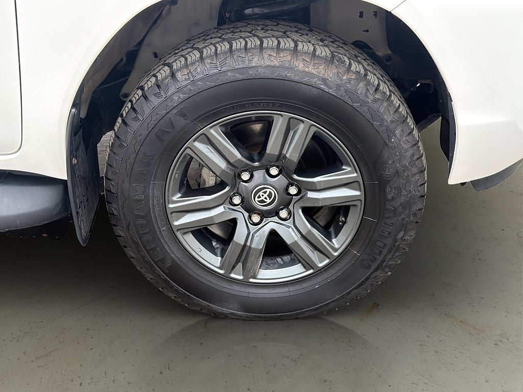 Vehicle Image 31