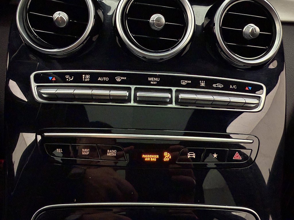 Vehicle Image 28