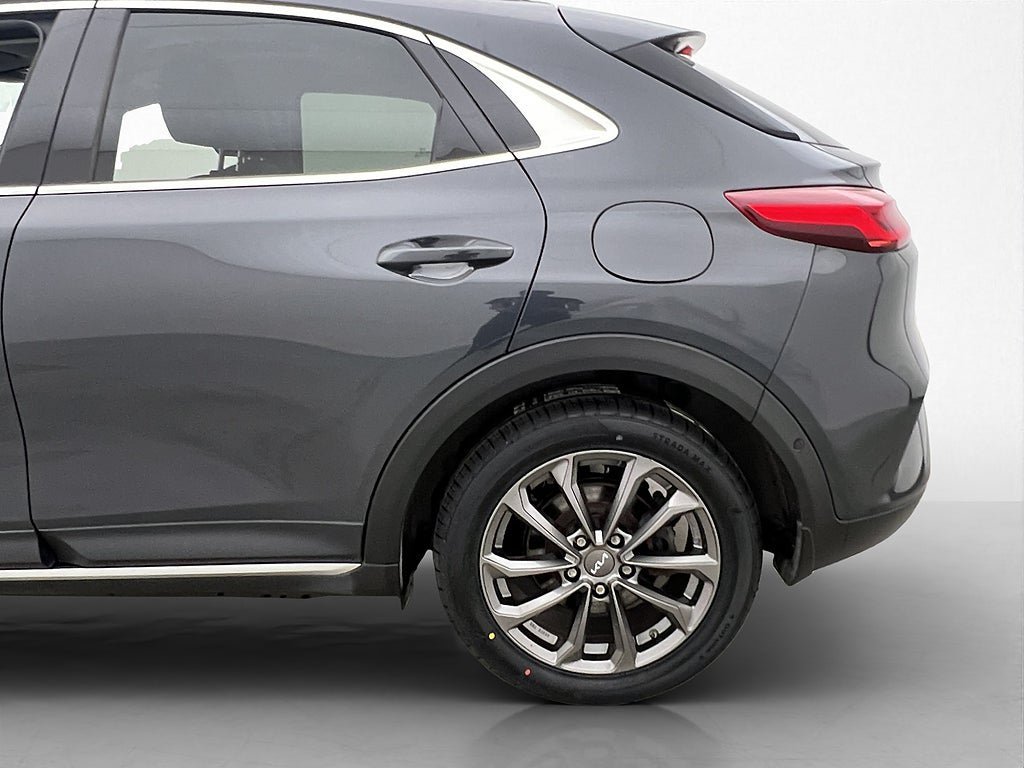 Vehicle Image 36