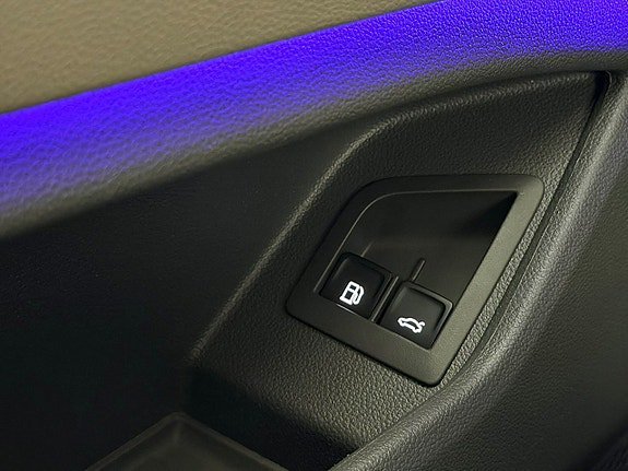 Vehicle Image 34