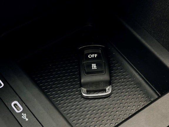 Vehicle Image 28
