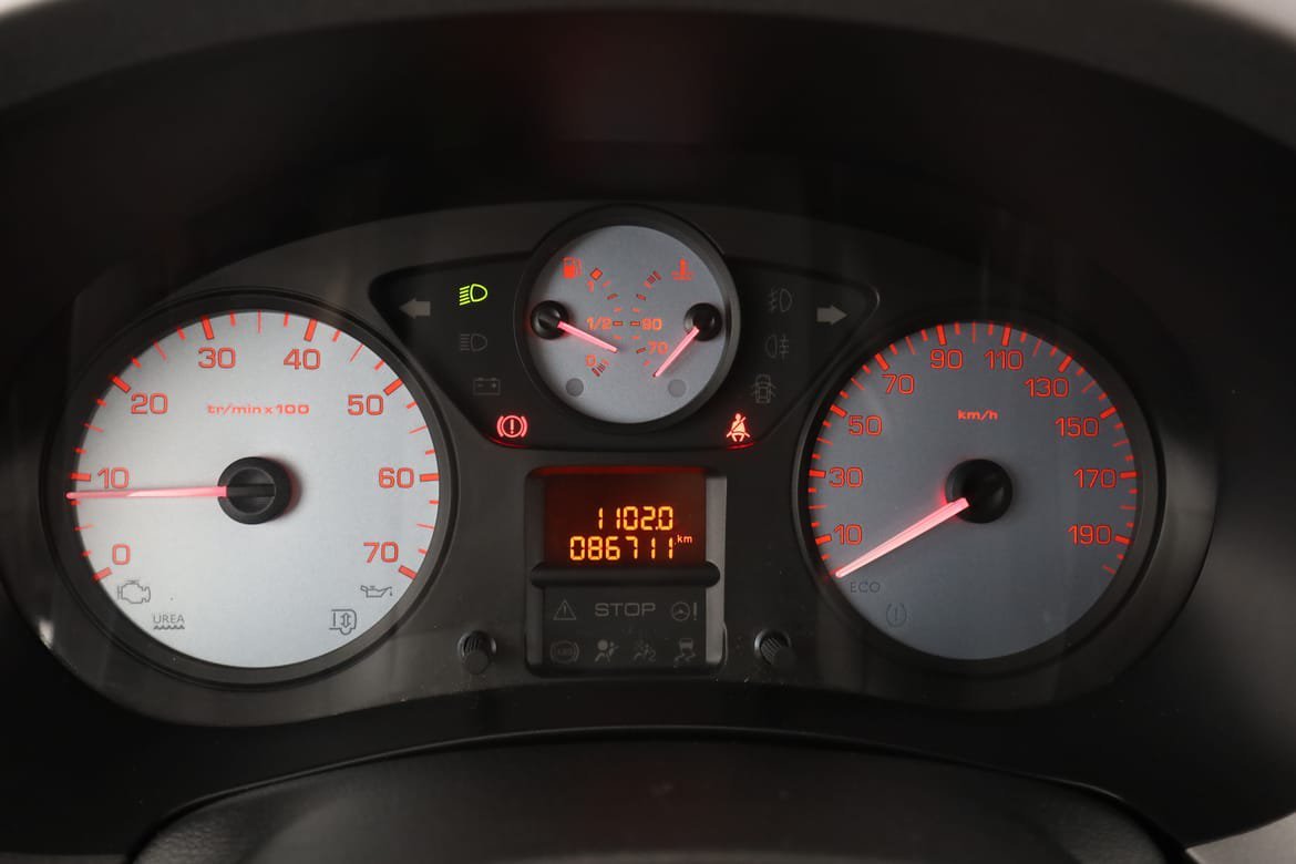 Vehicle Image 18