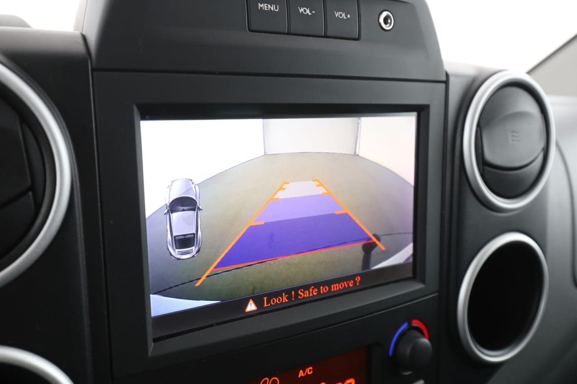 Vehicle Image 20