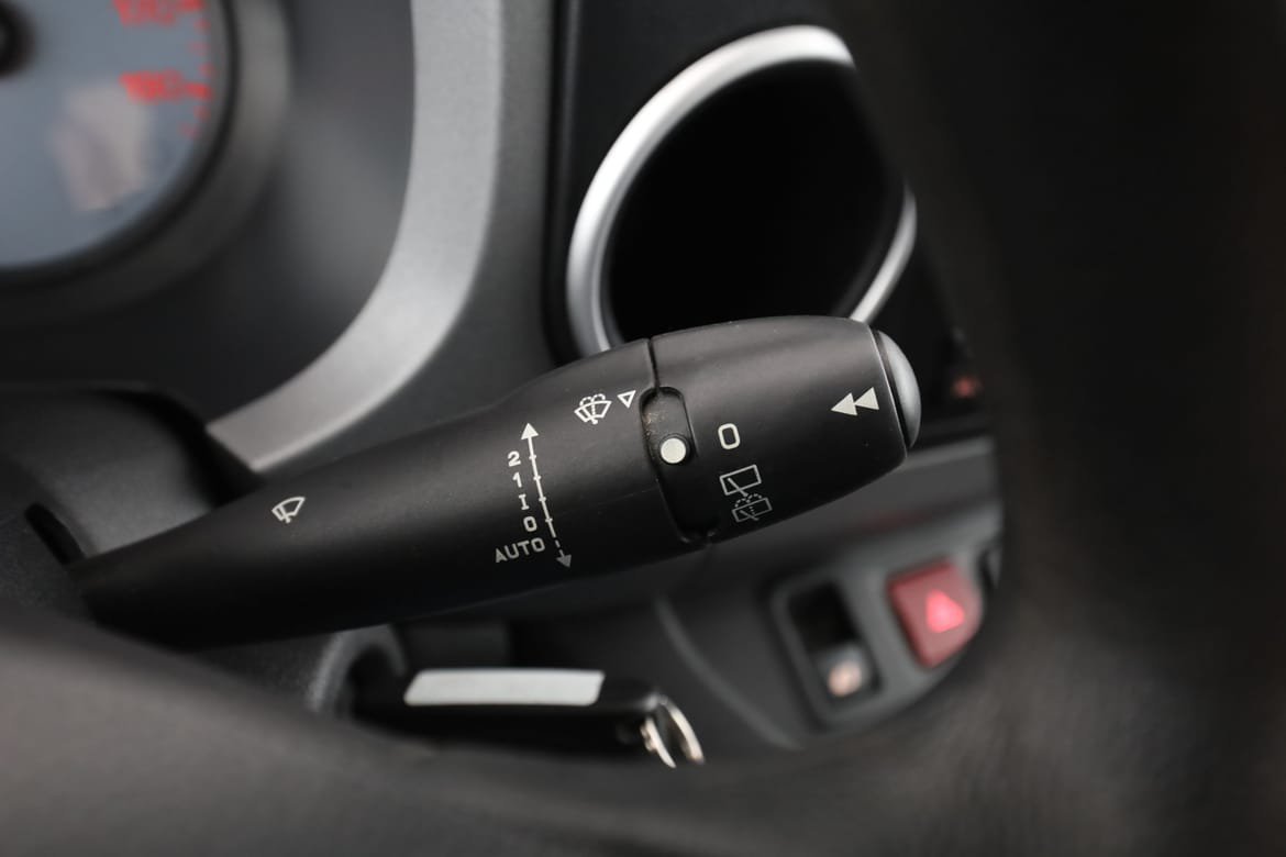 Vehicle Image 32