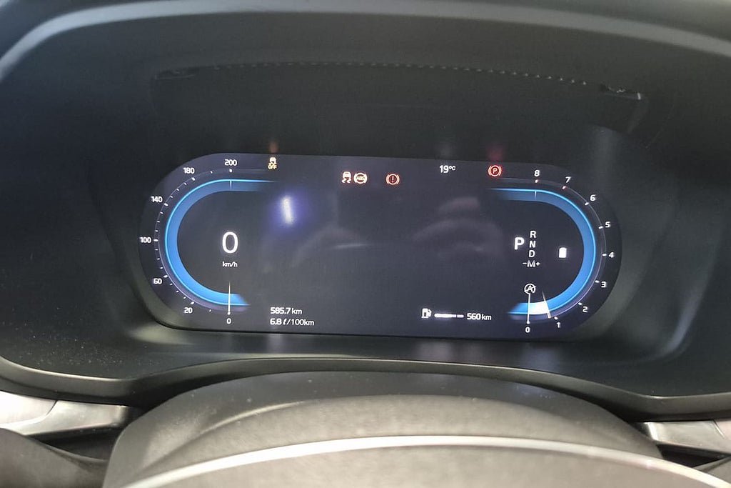 Vehicle Image 16