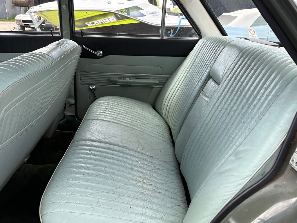 Vehicle Image 14