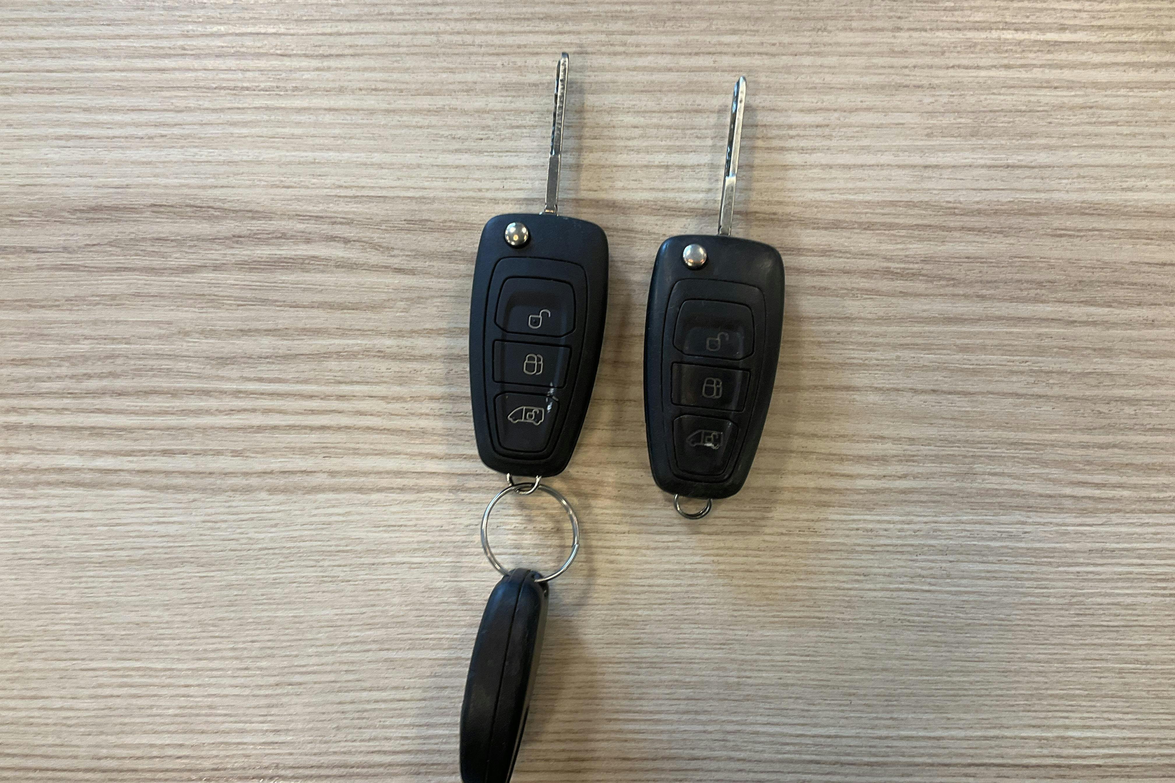 Vehicle Image 13