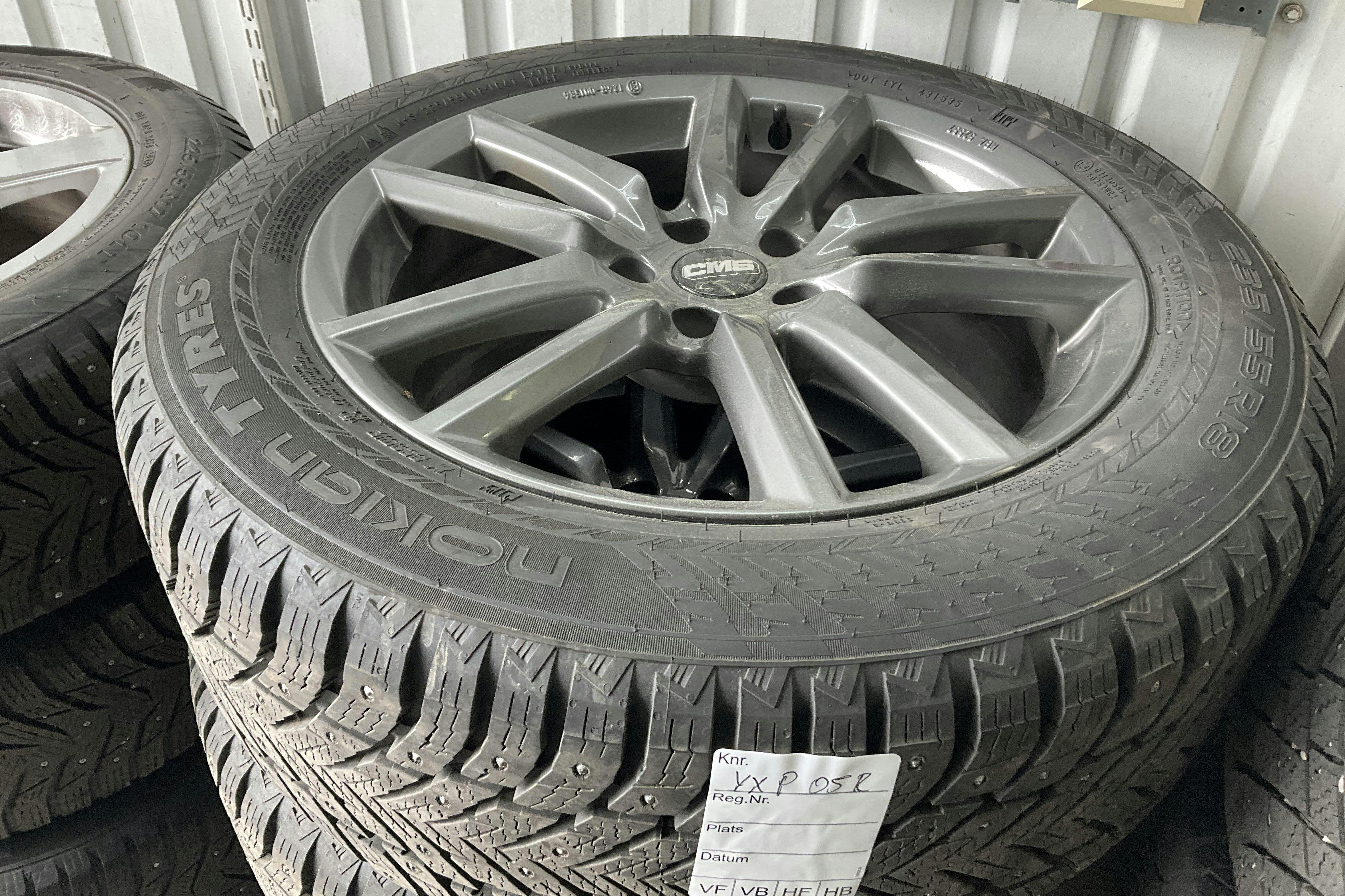 Vehicle Image 14