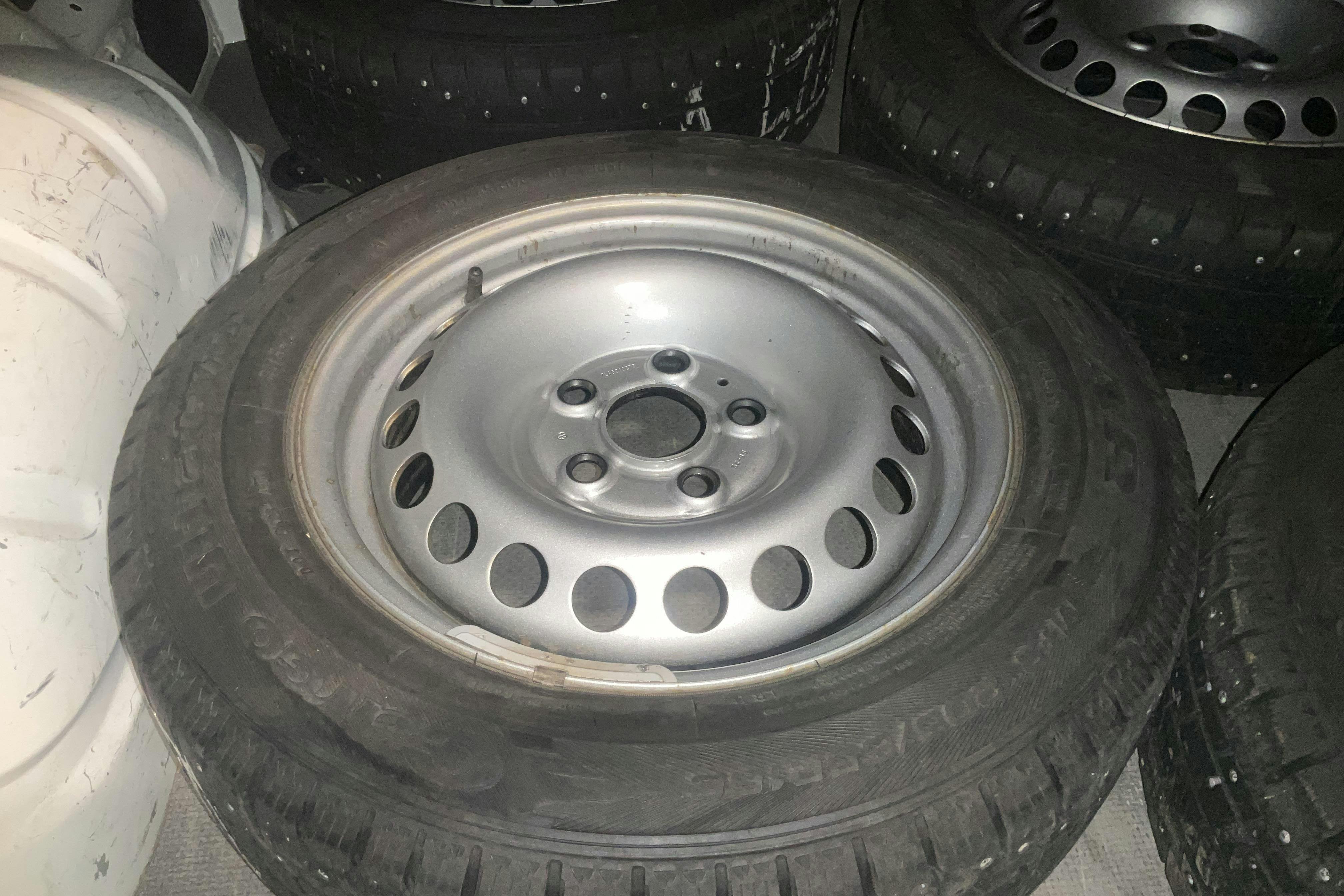 Vehicle Image 13