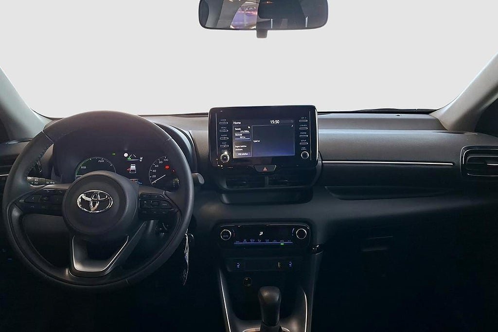 Vehicle Image 11