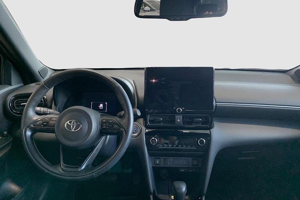 Vehicle Image 10